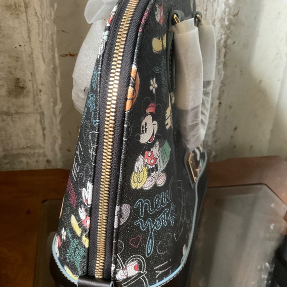 Disney Dooney and bourke satchel - Picture 5 of 7